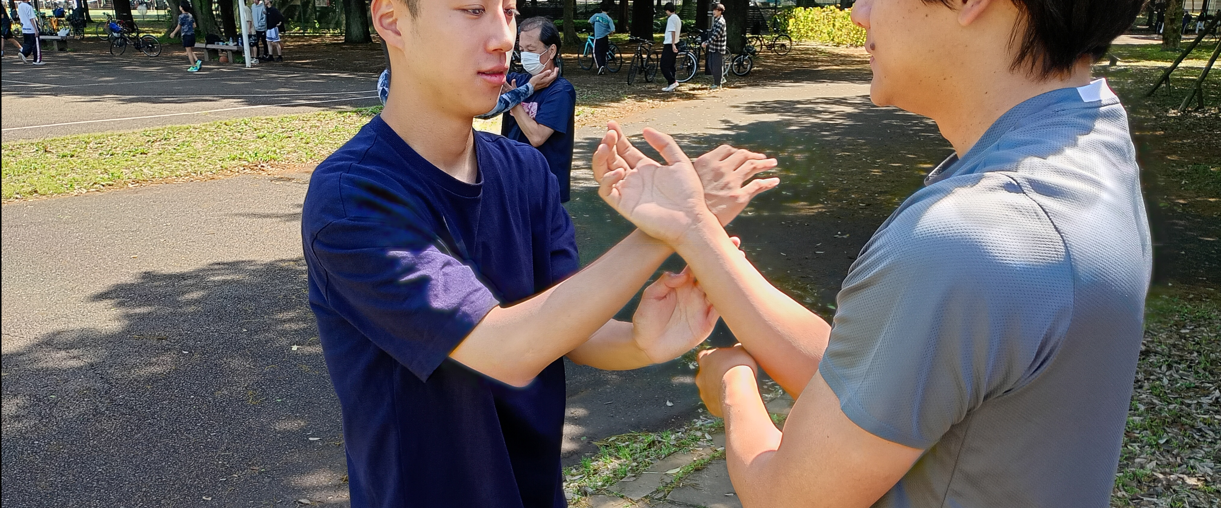 詠春拳の基本稽古の拍手(パクサウ)